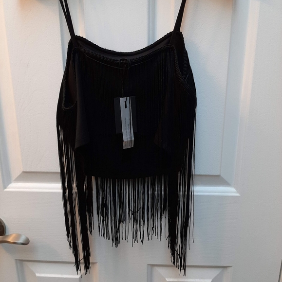 Finge Crop Top - Picture 3 of 3